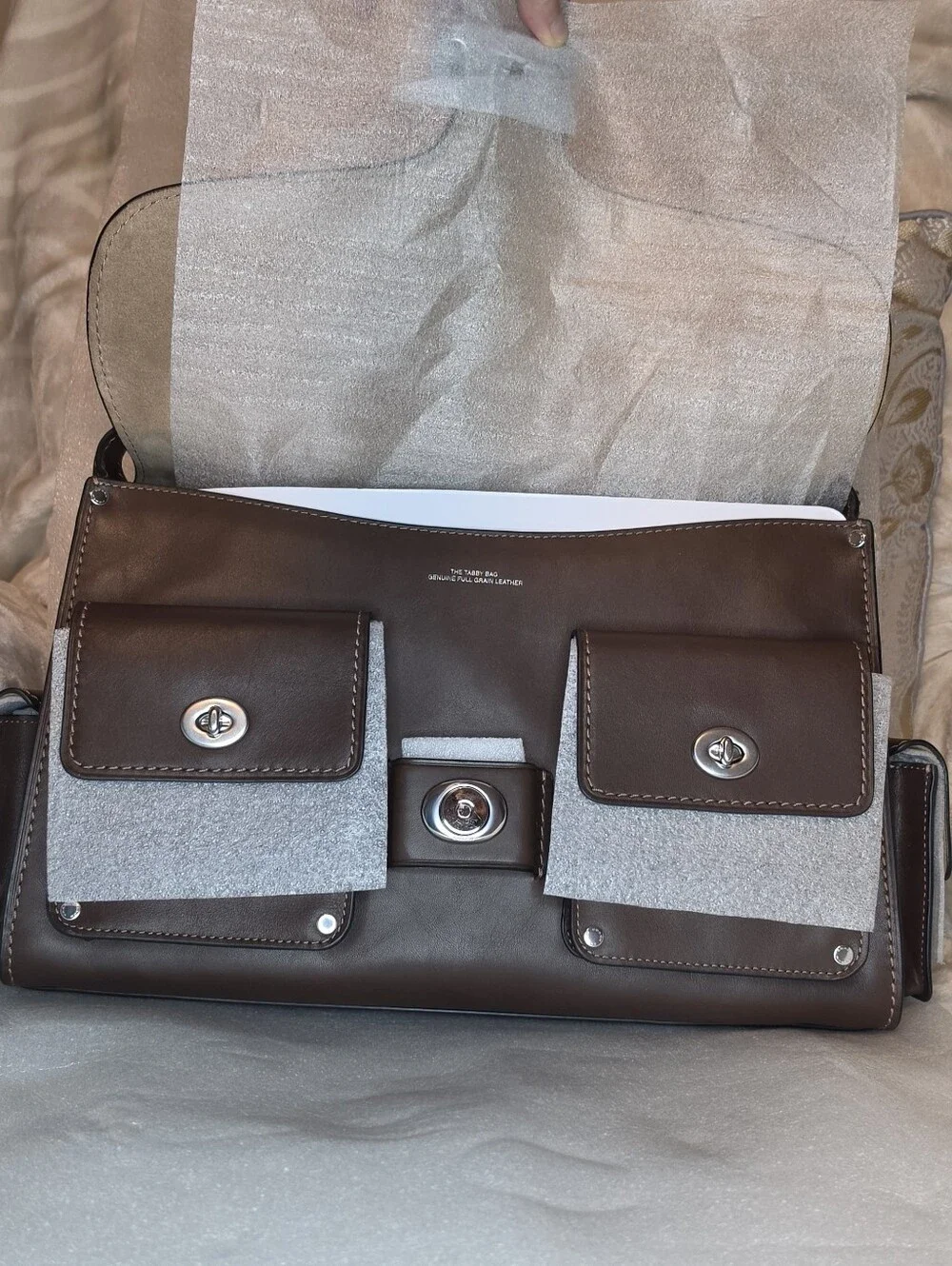 COACH CARGO TURNLOCK TABBY 36